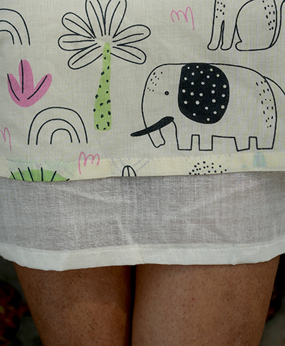 White Pattern dress - Image 4